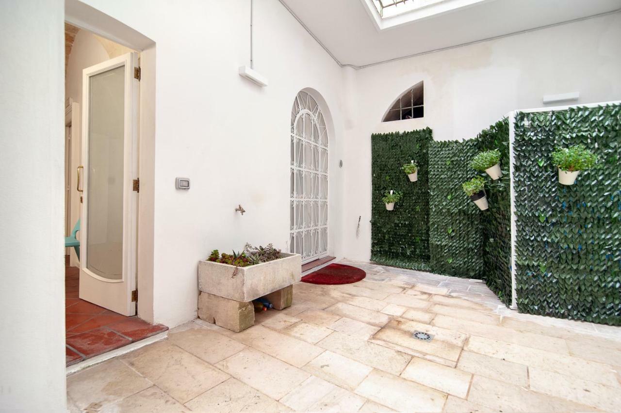 Goodstay Corte Del Vescovo Lecce Exterior foto